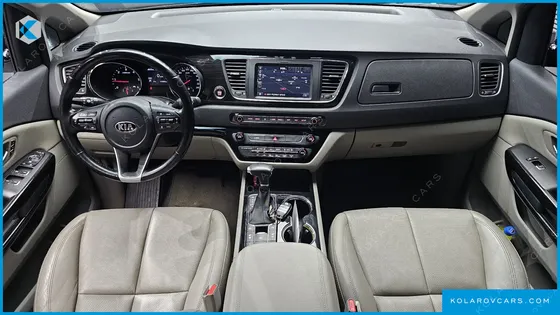 KIA CARNIVAL 7-SEATER LIMOUSINE