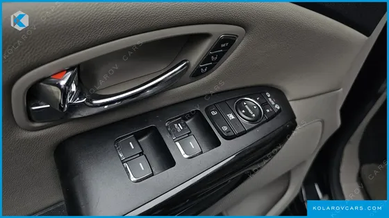 KIA CARNIVAL 7-SEATER LIMOUSINE