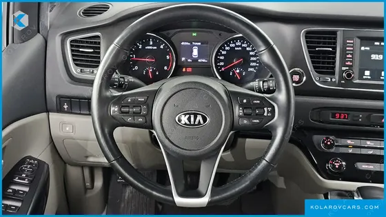 KIA CARNIVAL 9-SEATER LUXURY