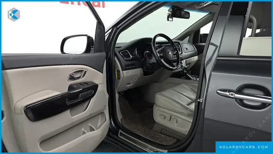 KIA CARNIVAL GASOLINE 9-SEATER NOBLESSE SPECIAL
