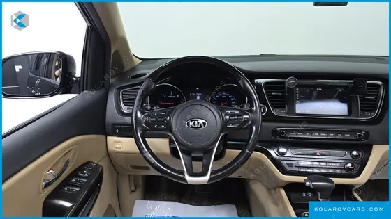 KIA CARNIVAL 9-SEATER NOBLESSE