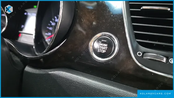 KIA CARNIVAL 9-SEATER NOBLESSE