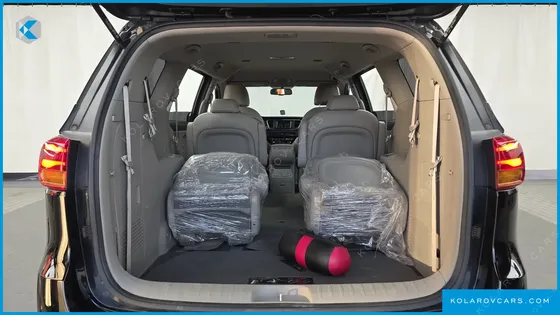 KIA CARNIVAL 9-SEATER LUXURY