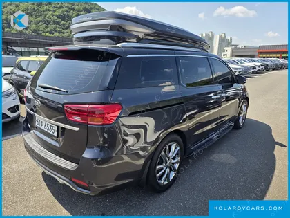 KIA CARNIVAL 9-SEATER PRSTIGE