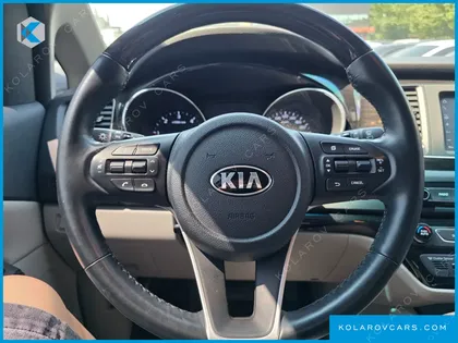 KIA CARNIVAL 9-SEATER PRSTIGE