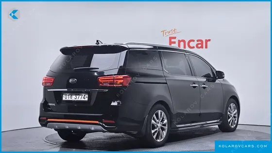 KIA CARNIVAL 9-SEATER NOBLESSE