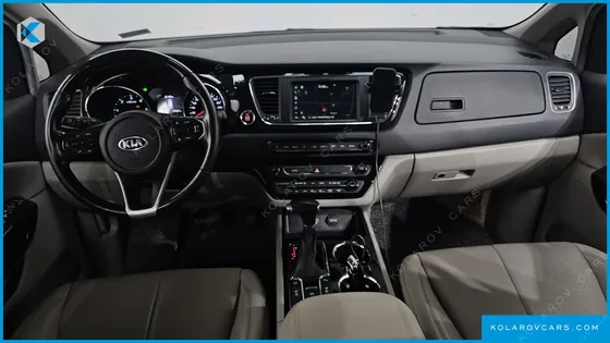 KIA CARNIVAL 9-SEATER NOBLESSE