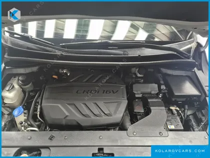 KIA CARNIVAL 9-SEATER PRSTIGE