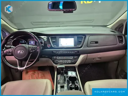 KIA CARNIVAL 9-SEATER PRSTIGE