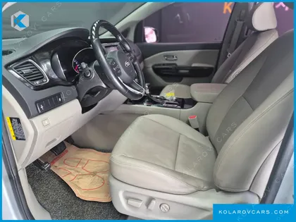 KIA CARNIVAL 9-SEATER PRSTIGE