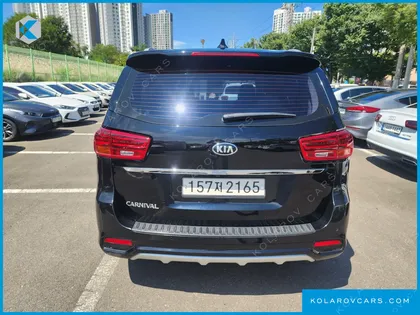 KIA CARNIVAL 9-SEATER PRSTIGE