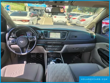 KIA CARNIVAL 9-SEATER PRSTIGE
