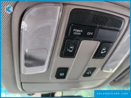 KIA CARNIVAL 9-SEATER PRSTIGE