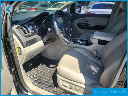 KIA CARNIVAL 9-SEATER PRSTIGE