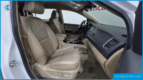 KIA CARNIVAL 9-SEATER NOBLESSE SPECIAL