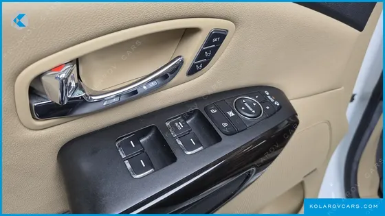 KIA CARNIVAL 9-SEATER NOBLESSE SPECIAL