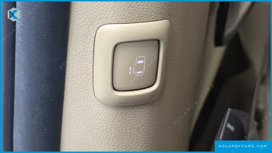 KIA CARNIVAL 9-SEATER NOBLESSE SPECIAL