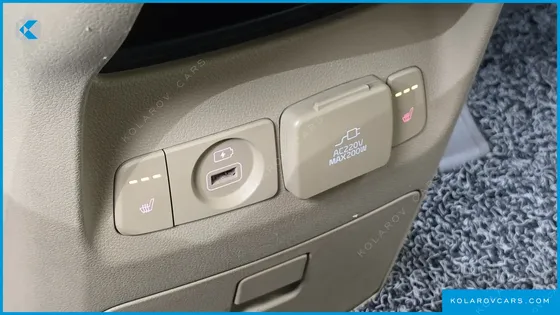KIA CARNIVAL 9-SEATER NOBLESSE SPECIAL