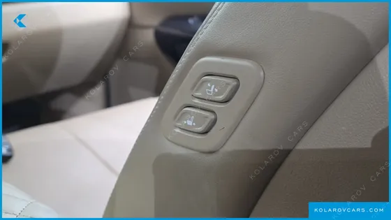 KIA CARNIVAL 9-SEATER NOBLESSE SPECIAL