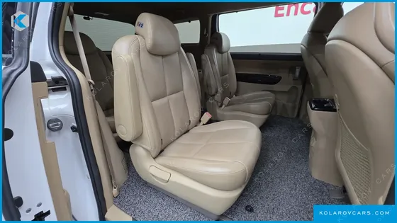 KIA CARNIVAL 9-SEATER NOBLESSE SPECIAL