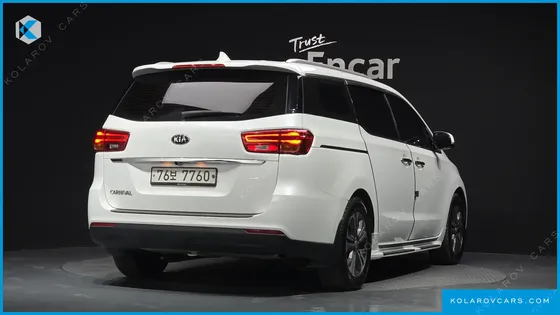 KIA CARNIVAL 11-SEATER PRESTIGE