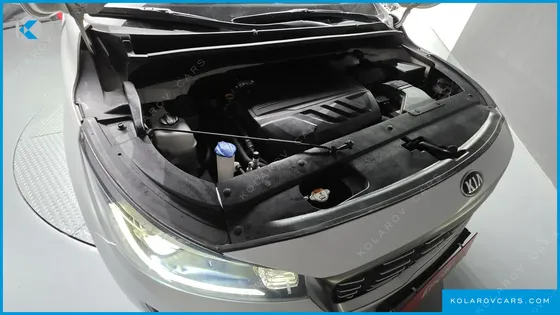 KIA CARNIVAL 11-SEATER PRESTIGE