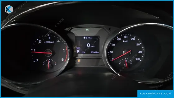 KIA CARNIVAL 11-SEATER PRESTIGE