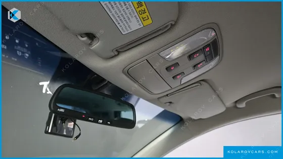 KIA CARNIVAL 11-SEATER PRESTIGE