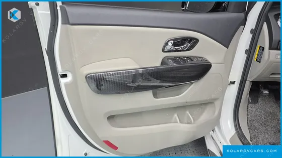 KIA CARNIVAL 11-SEATER PRESTIGE