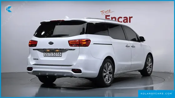KIA CARNIVAL 9-SEATER PRSTIGE