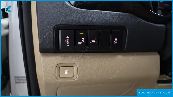 KIA CARNIVAL 9-SEATER PRSTIGE
