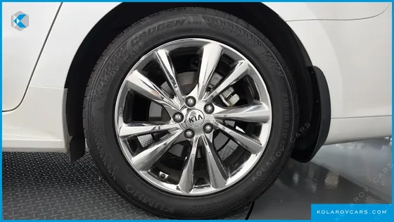 KIA CARNIVAL 9-SEATER NOBLESSE SPECIAL