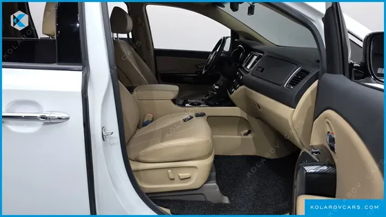 KIA CARNIVAL 9-SEATER NOBLESSE SPECIAL