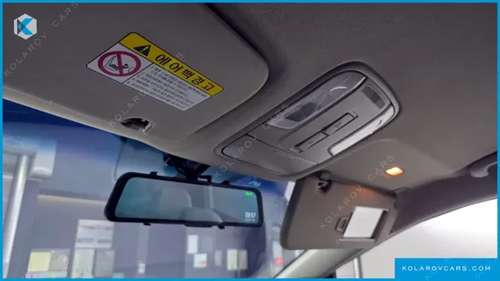 KIA CARNIVAL 11-SEATER DELUXE