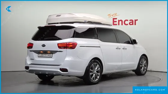 KIA CARNIVAL 9-SEATER NOBLESSE SPECIAL