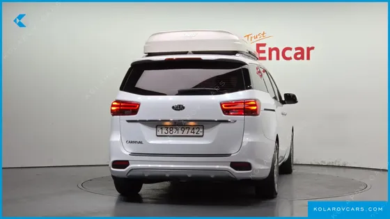KIA CARNIVAL 9-SEATER NOBLESSE SPECIAL