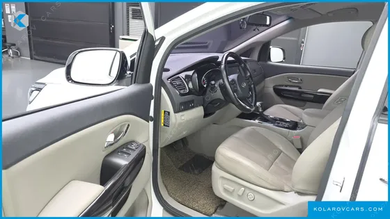 KIA CARNIVAL 9-SEATER NOBLESSE SPECIAL