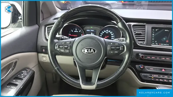 KIA CARNIVAL 9-SEATER NOBLESSE SPECIAL