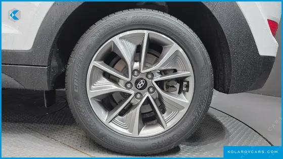 HYUNDAI TUCSON DIESEL 2.0 2WD