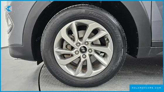 HYUNDAI TUCSON DIESEL 2.0 2WD