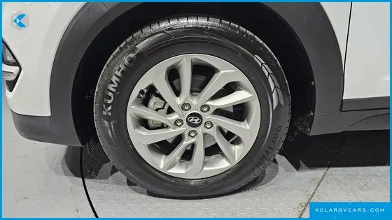 HYUNDAI TUCSON DIESEL 2.0 2WD