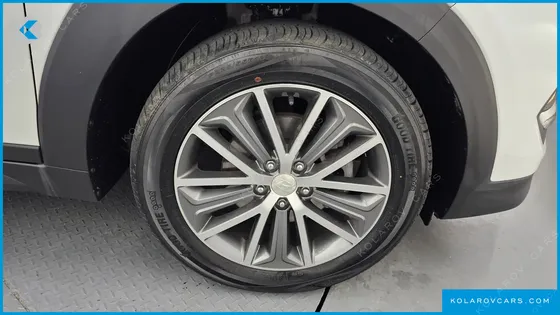 HYUNDAI TUCSON DIESEL 2.0 2WD
