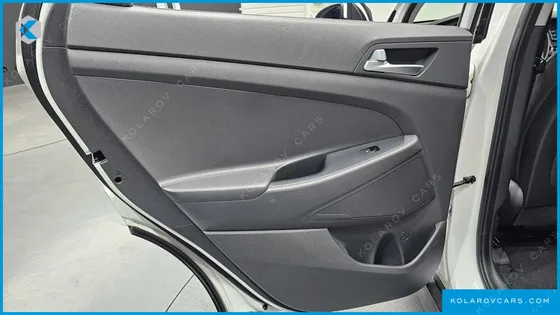 HYUNDAI TUCSON DIESEL 2.0 2WD