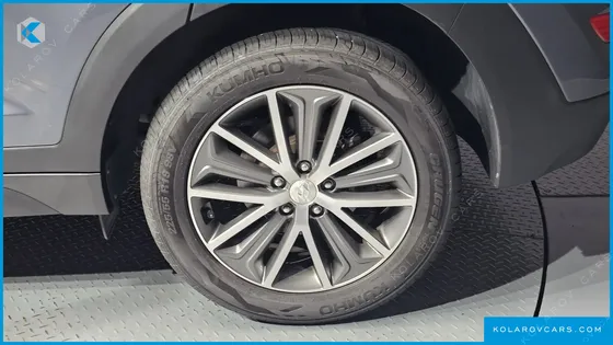 HYUNDAI TUCSON DIESEL 2.0 2WD