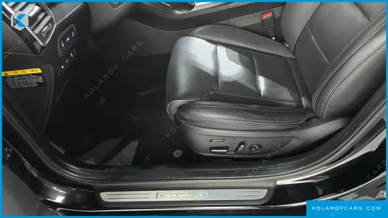 HYUNDAI GRANDEUR 3.0 LPI EXCLUSIVE (RENTAL CAR)