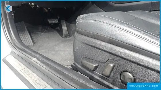 HYUNDAI GRANDEUR 2.4 PREMIUM