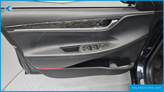 HYUNDAI GRANDEUR 2.4 PREMIUM
