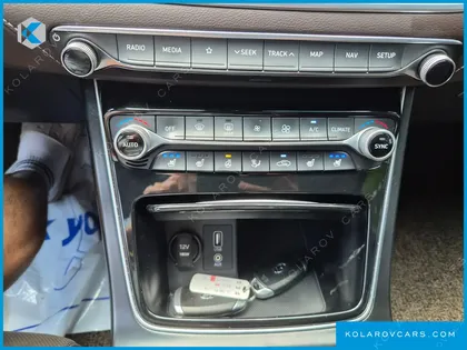 HYUNDAI GRANDEUR 3.0 PREMIUM