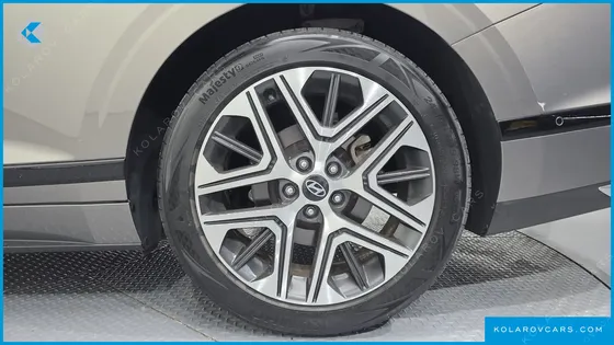 HYUNDAI GRANDEUR EXCLUSIVE