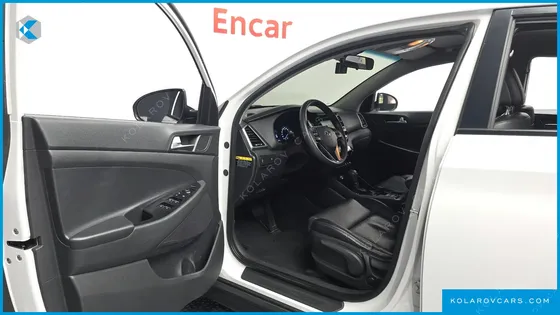 HYUNDAI TUCSON DIESEL 2.0 2WD